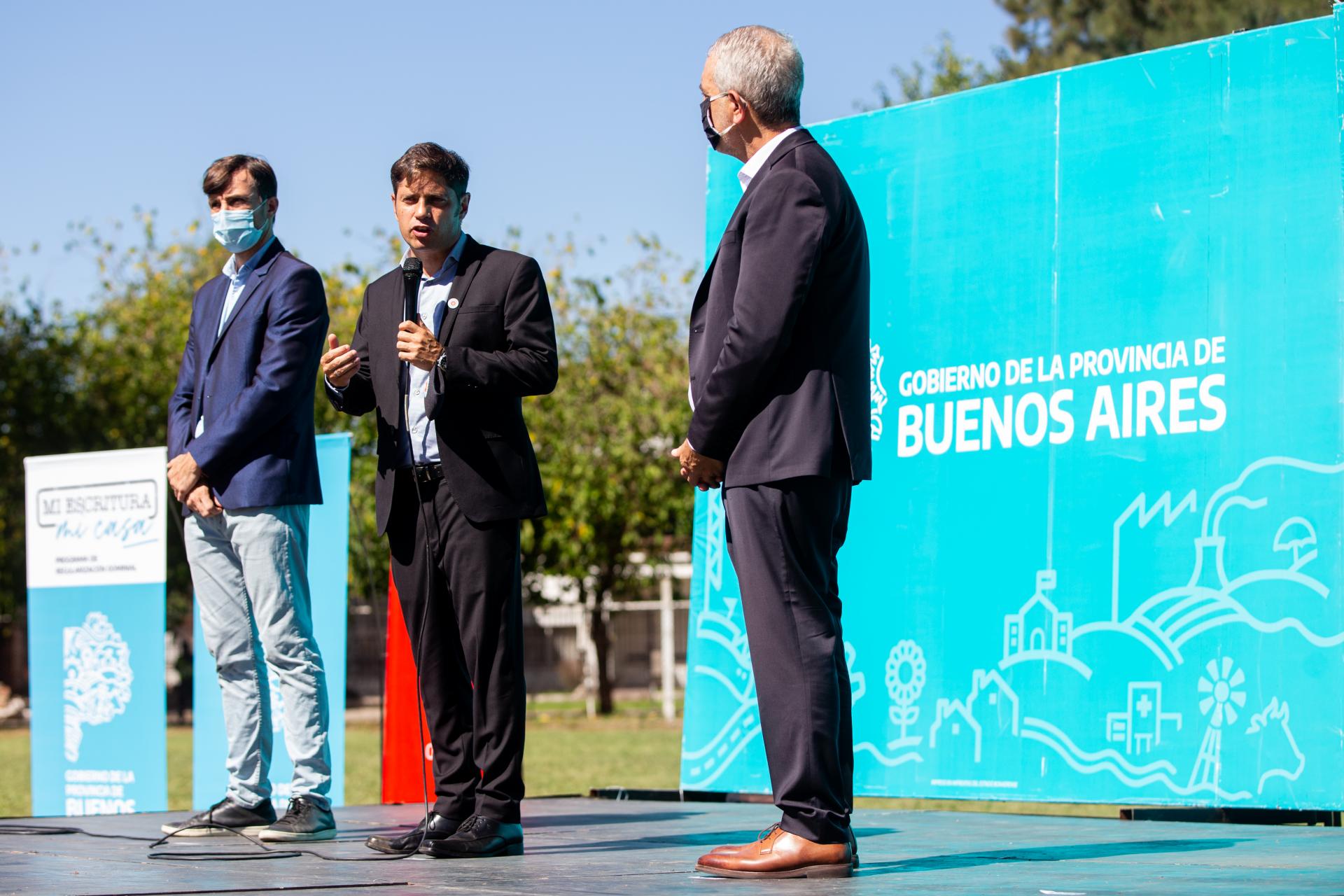 KICILLOF ENTREGÓ 127 TÍTULOS DE PROPIEDAD EN MORÓN