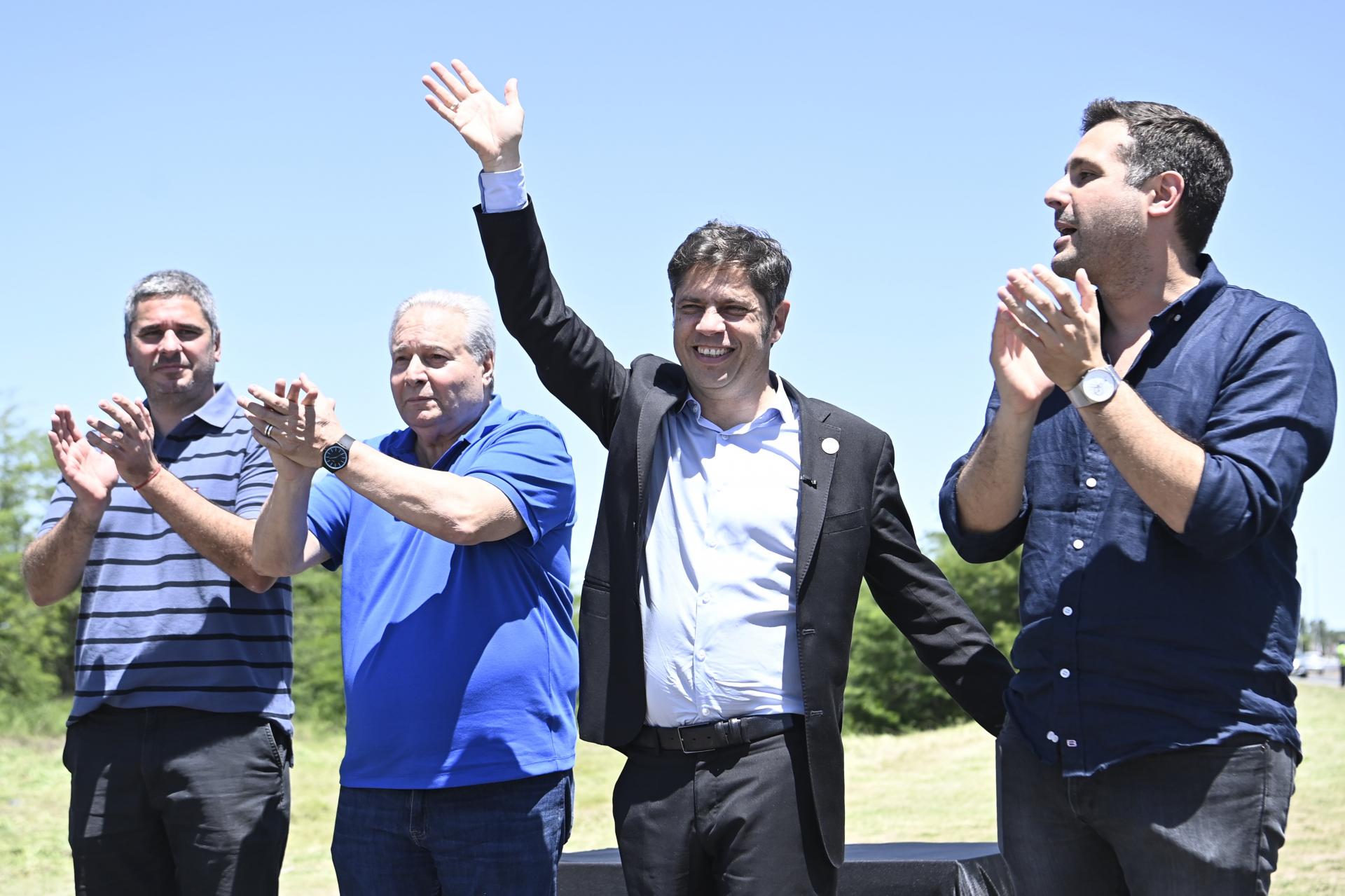 AXEL KICILLOF INAUGURÓ UN TRAMO DE LA RP N°32