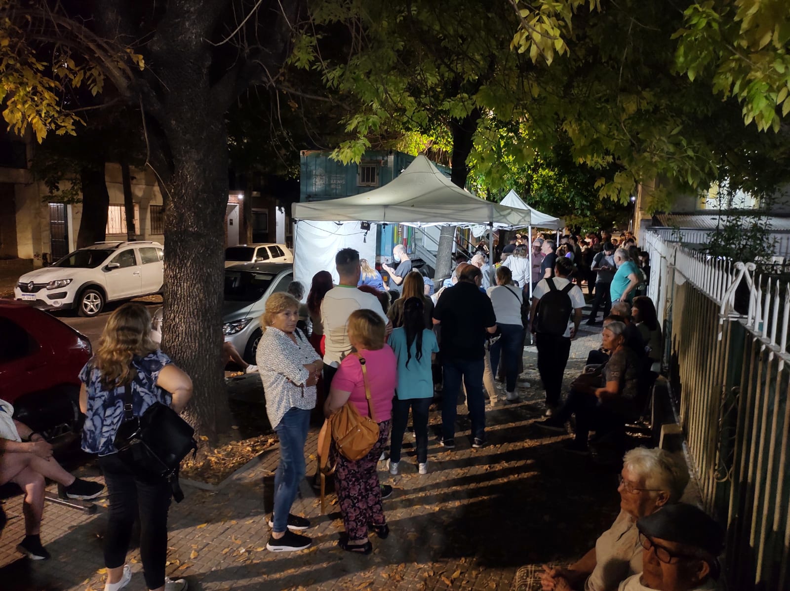 EL HOSPITAL S. BARRA LLEVA ADELANTE  LA “NOCHE DE LAS VACUNAS”