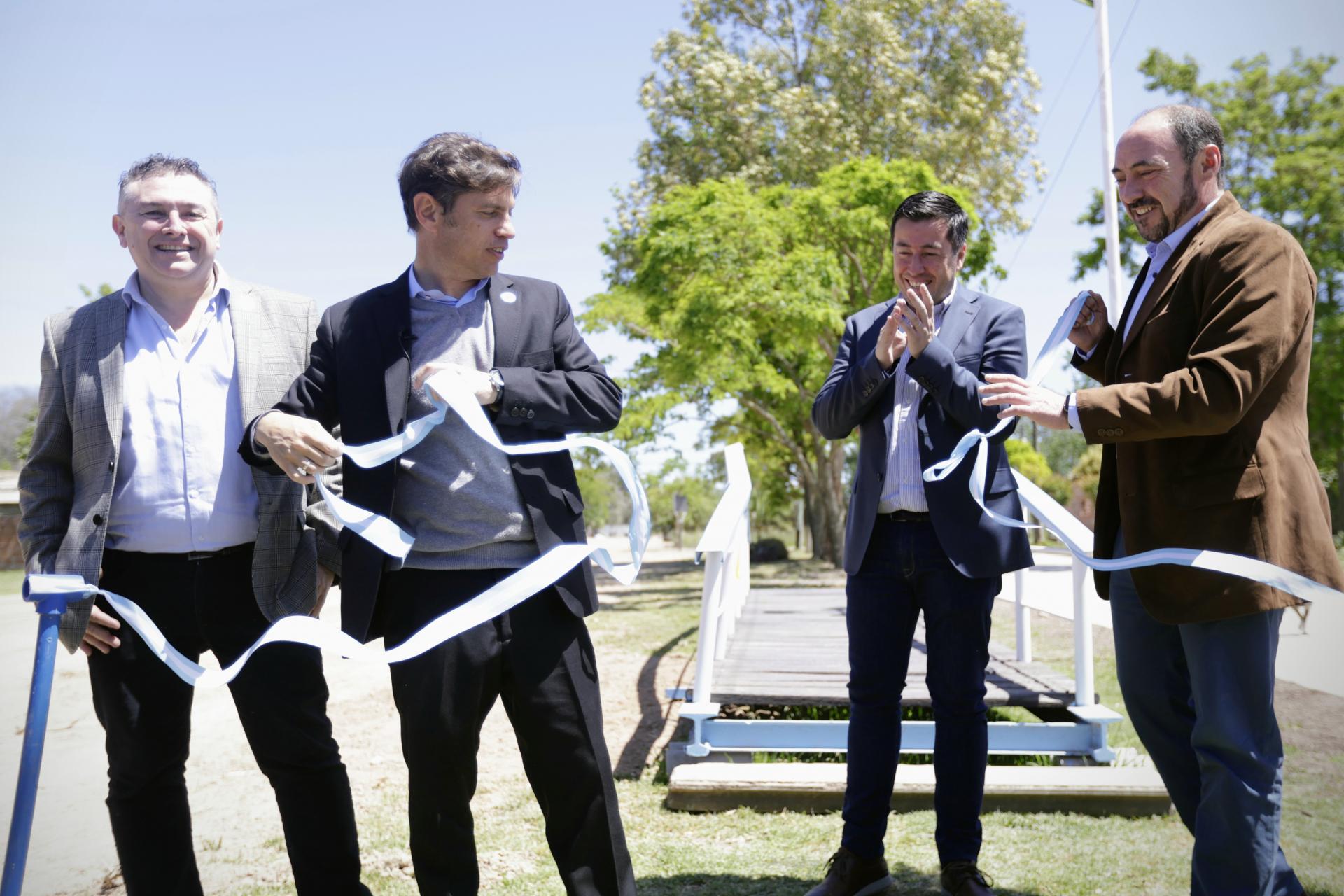 EL GOBERNADOR INAUGURÓ EL ENTUBAMIENTO DEL CANAL DE LAGUNA DE RANCHOS