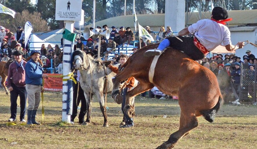 SE CELEBRAN LOS 30 AÑOS DE LAS FIESTAS PATRIAS