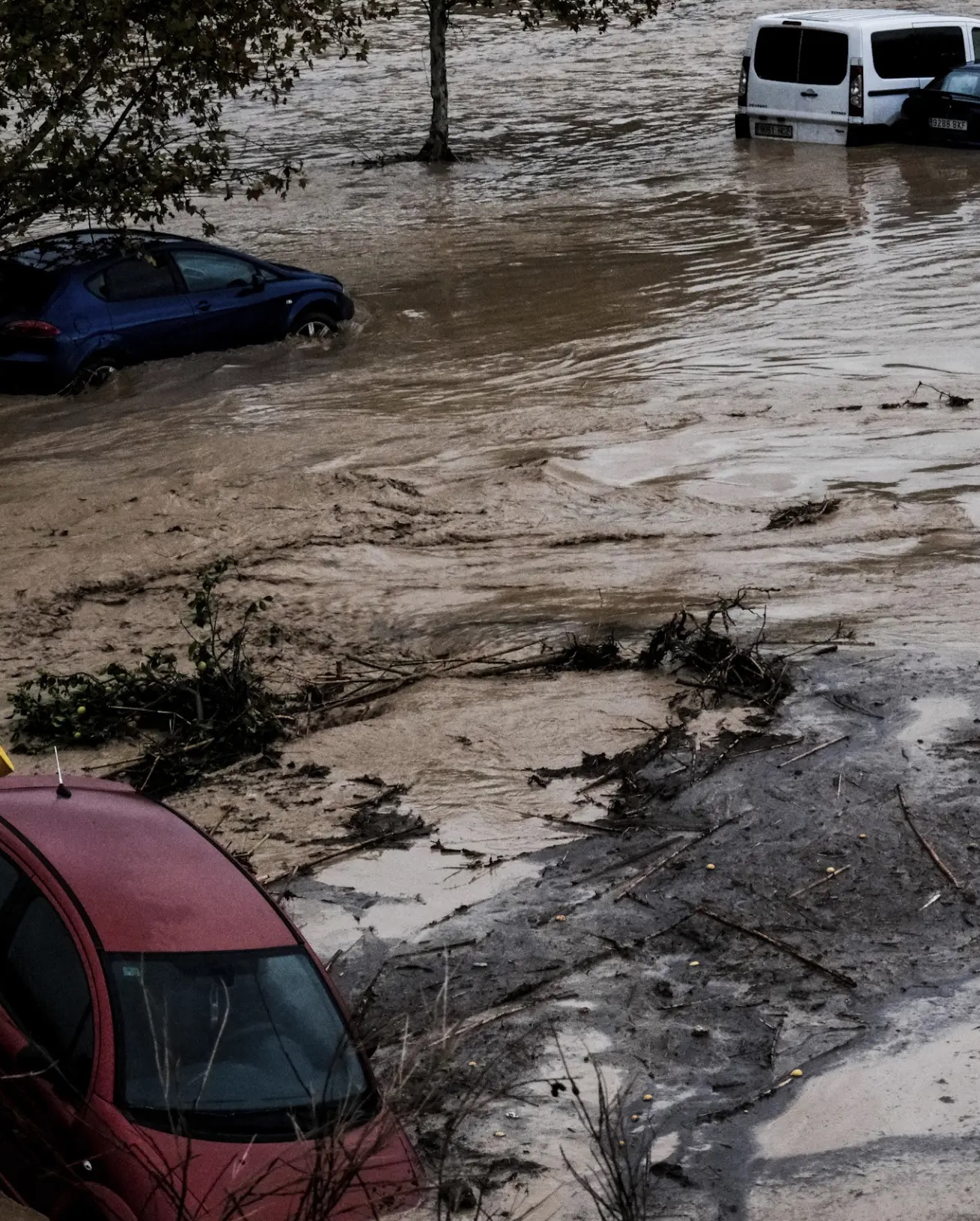 LAS INUNDACIONES AHORA LLEGARON A BARCELONA