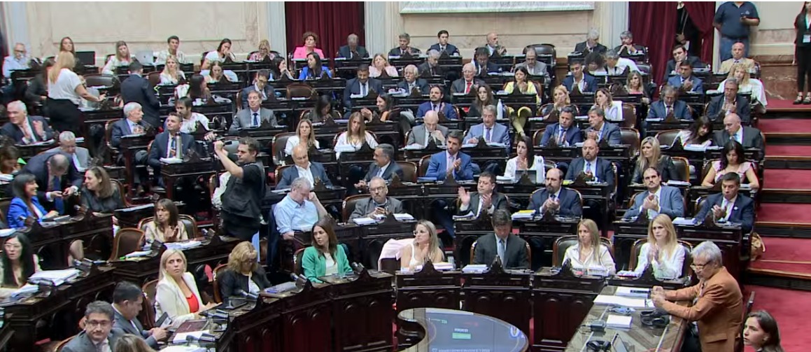 COMENZÓ EN DIPUTADOS EL DEBATE DE LA "LEY ÓMNIBUS"