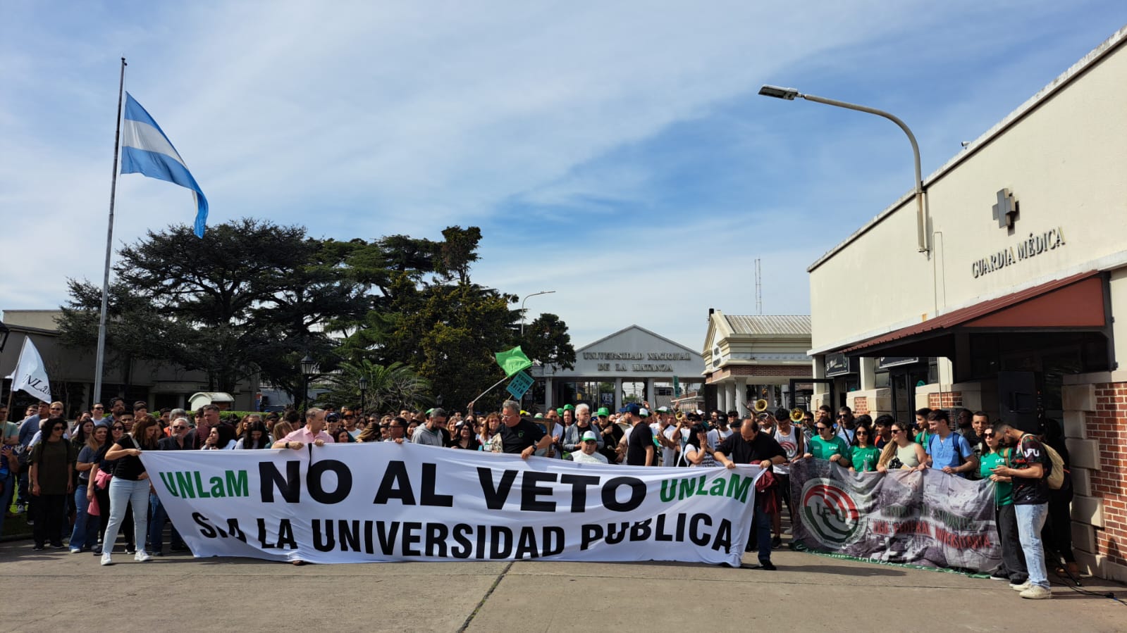 ASEGURAN QUE HAY QUE PONERLE UN FRENO AL GOBIERNO NACIONAL