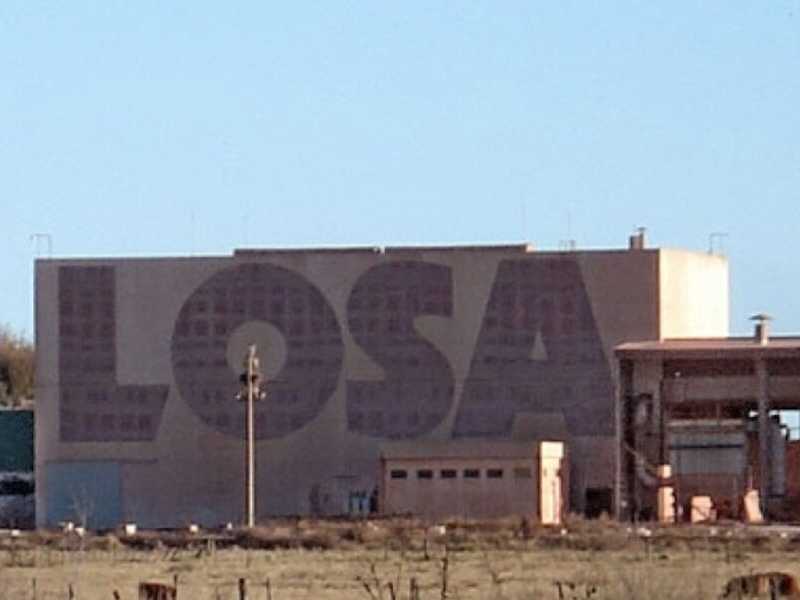 OLAVARRÍA: ANUNCIAN EL CIERRE TOTAL DE LA FÁBRICA LOSA Y EL DESPIDO DE 35 TRABAJADORES