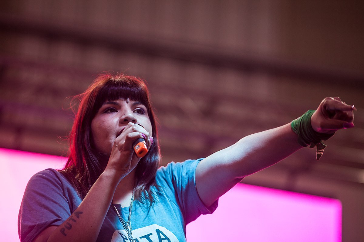 GEORGINA ORELLANO REPUDIÓ LA “BANALIZACIÓN Y ESPECTACULARIZACIÓN DE LA VIDA DE LOS POBRES”