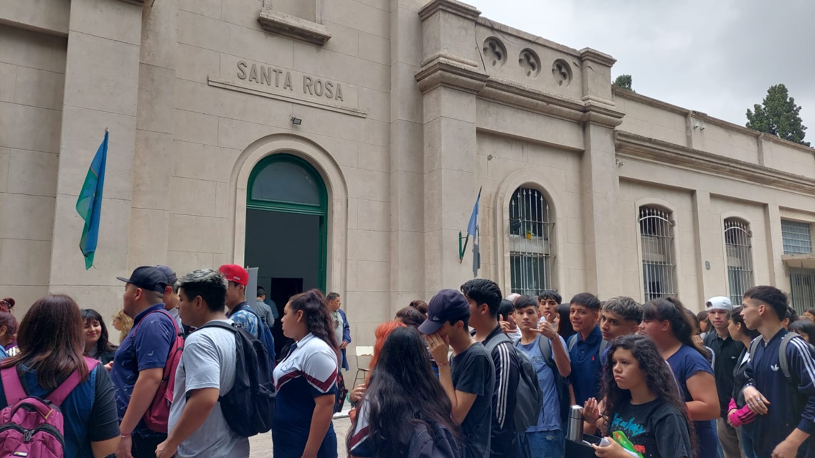 DESTACAN LA INAUGURACIÓN DE UN NUEVO EDIFICIO PARA LA ESCUELA TÉCNICA Nº5