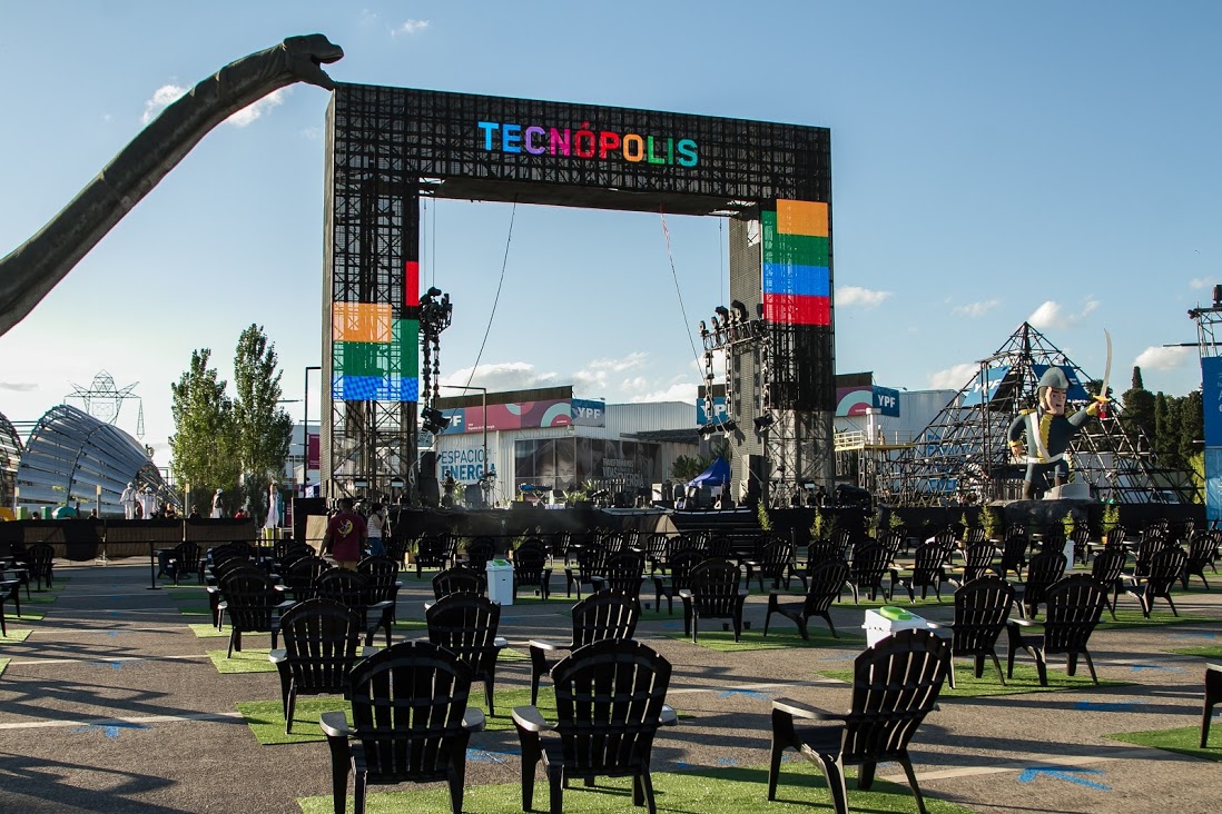 REGRESAN LOS ATARDECERES EN TECNÓPOLIS