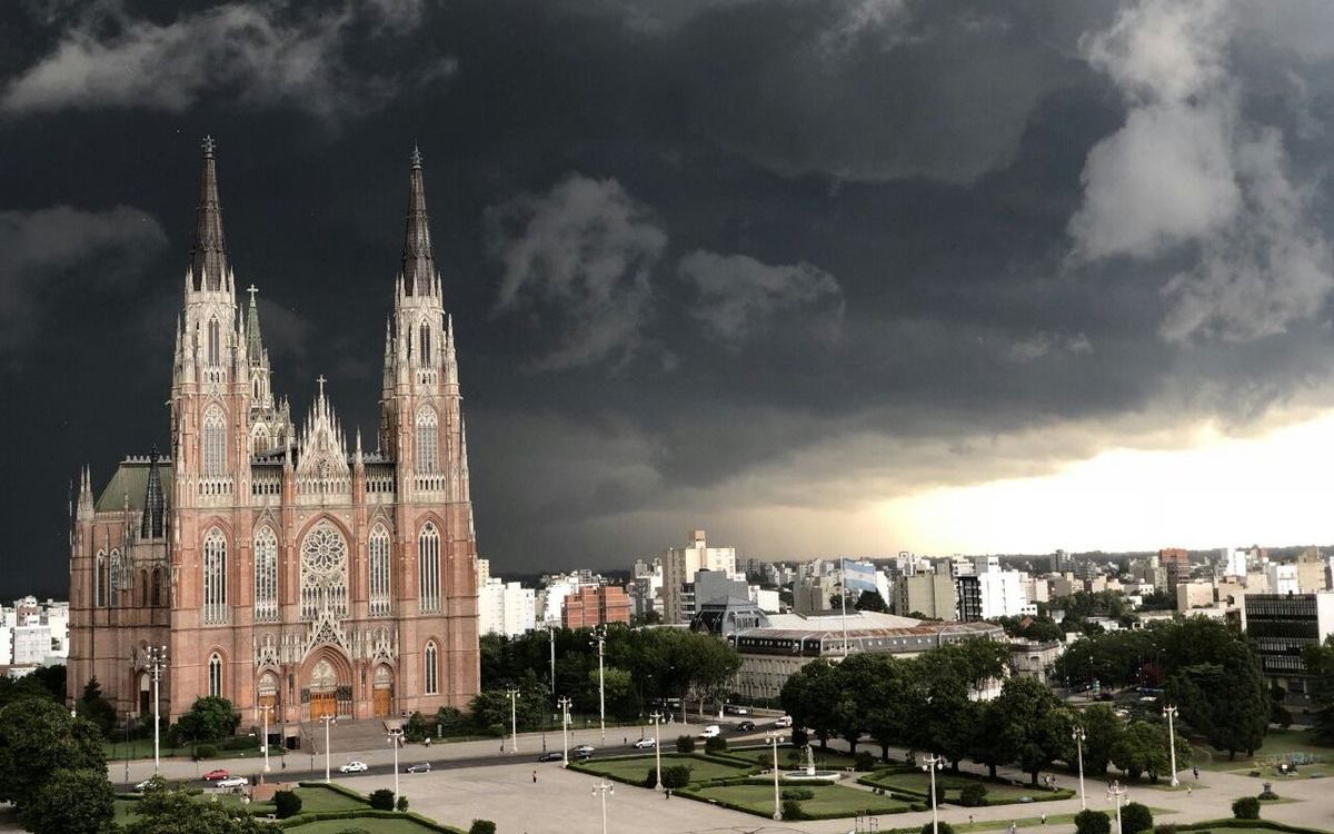 LA PLATA: SE MANTIENE HASTA EL MIÉRCOLES EL NIVEL DE ATENCIÓN AL RIESGO